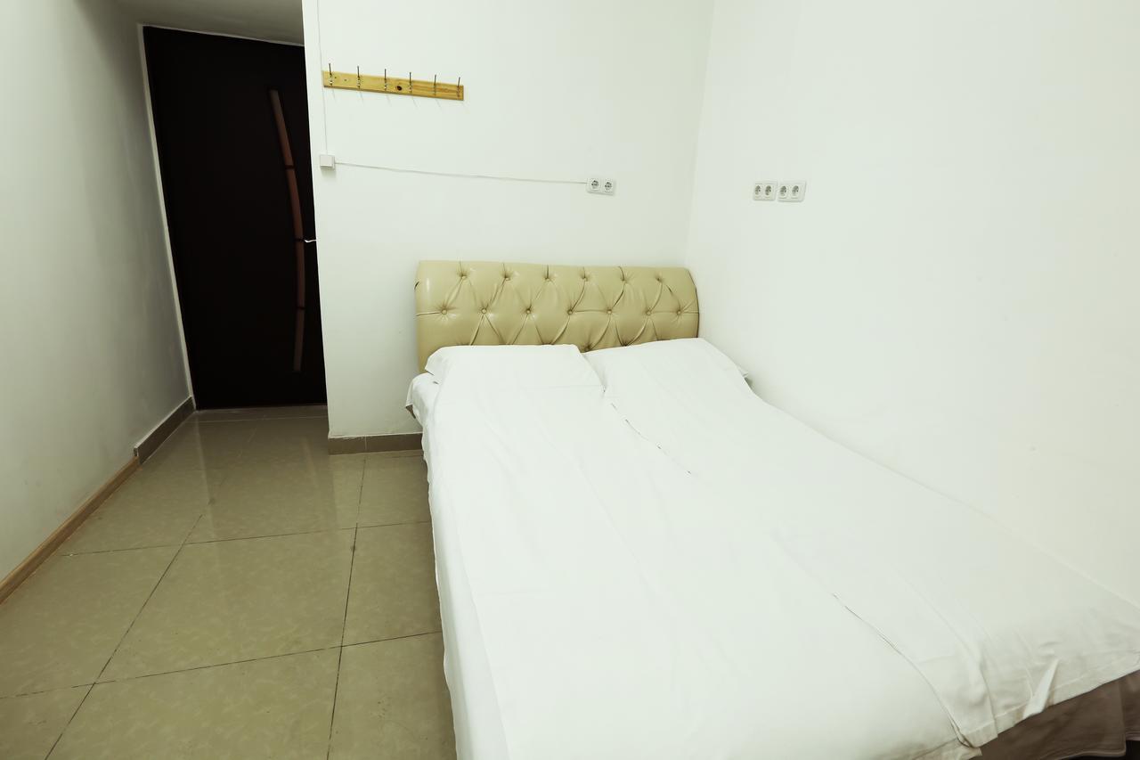 Byron Hostel Yerevan Exterior photo