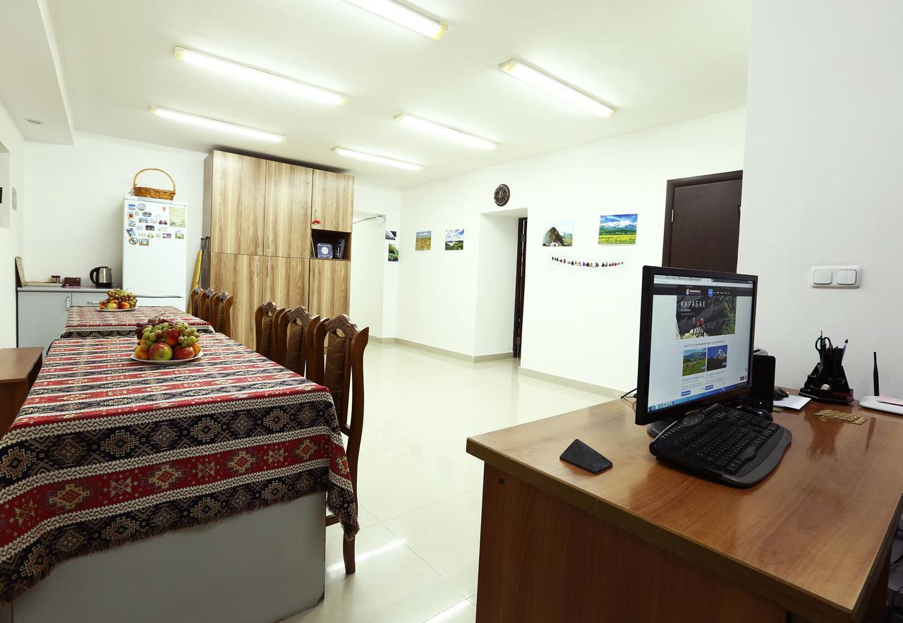 Byron Hostel Yerevan Exterior photo